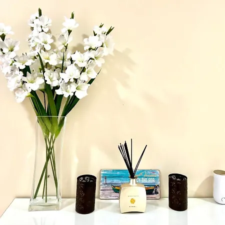 Beachfront Seaview Litoralmar Apt, Fast Wifi, Airco, Pool, Private Parking Portimão