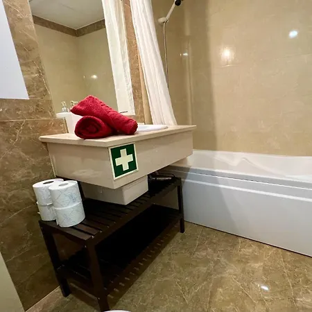 Beachfront Seaview Litoralmar Apt, Fast Wifi, Airco, Pool, Private Parking Διαμέρισμα *