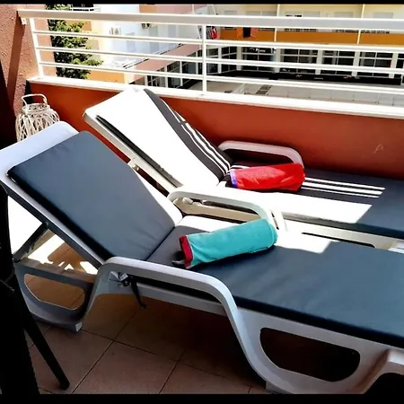公寓 Beachfront Seaview Litoralmar Apt, Fast Wifi, Airco, Pool, Private Parking *