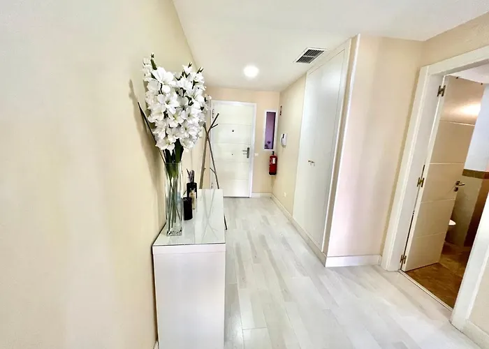 아파트 Beachfront Seaview Litoralmar Apt, Fast Wifi, Airco, Pool, Private Parking *