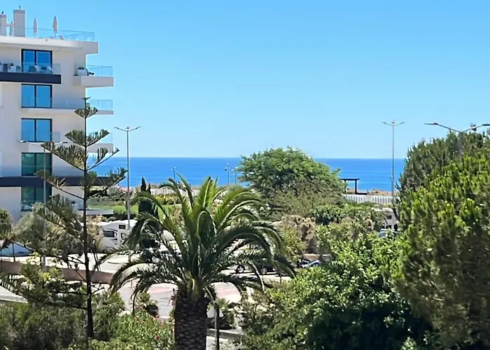 Beachfront Seaview Litoralmar Apt, Fast Wifi, Airco, Pool, Private Parking 아파트