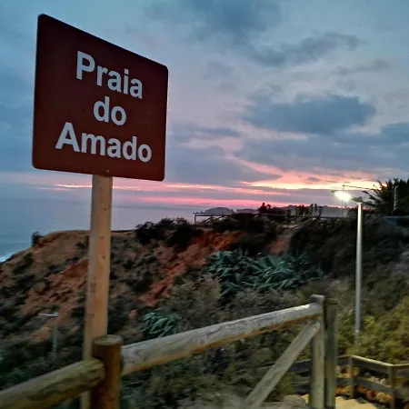 Beachfront Seaview Litoralmar Apt, Fast Wifi, Airco, Pool, Private Parking דירה